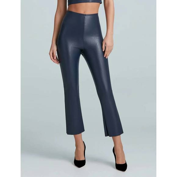 NEW COMMANDO women´s faux leather crop flare leggings...